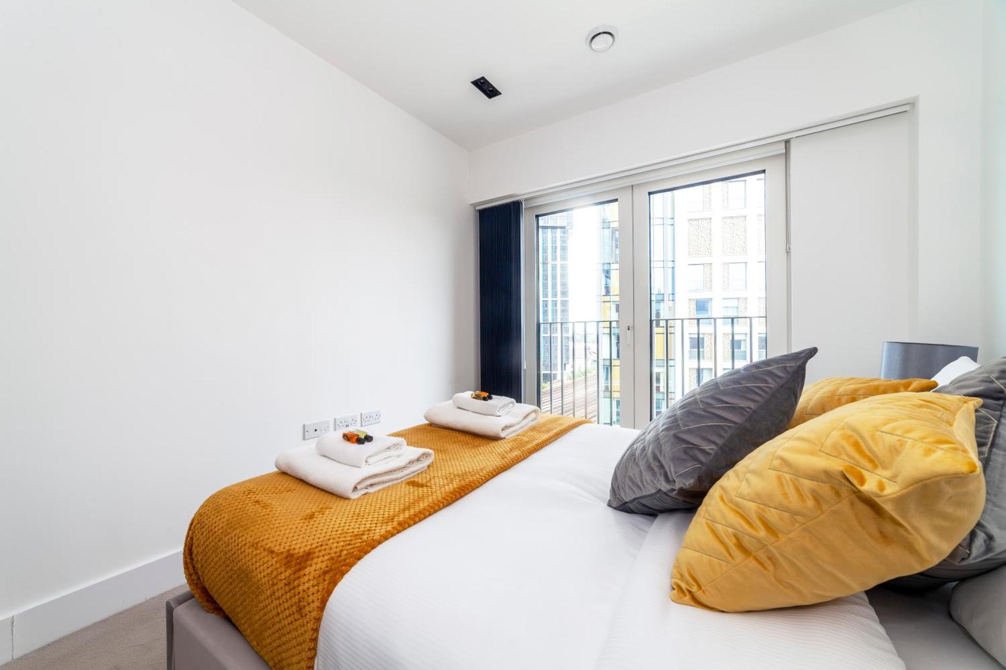 Stylish 2bdr Flat, Comm Garden I Smarthost * Londres