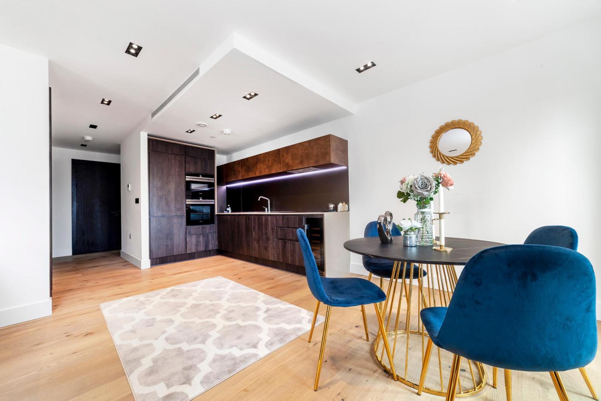 Stylish 2bdr Flat, Comm Garden I Smarthost Apartamento
